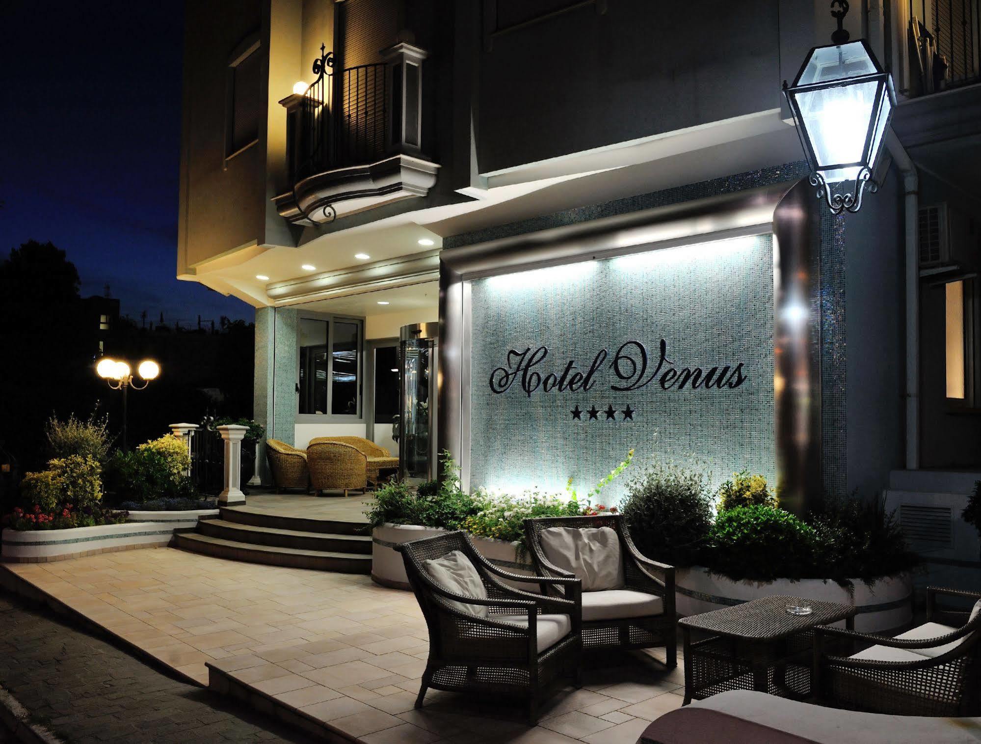 Hotel Venus Габічче-Маре Екстер'єр фото